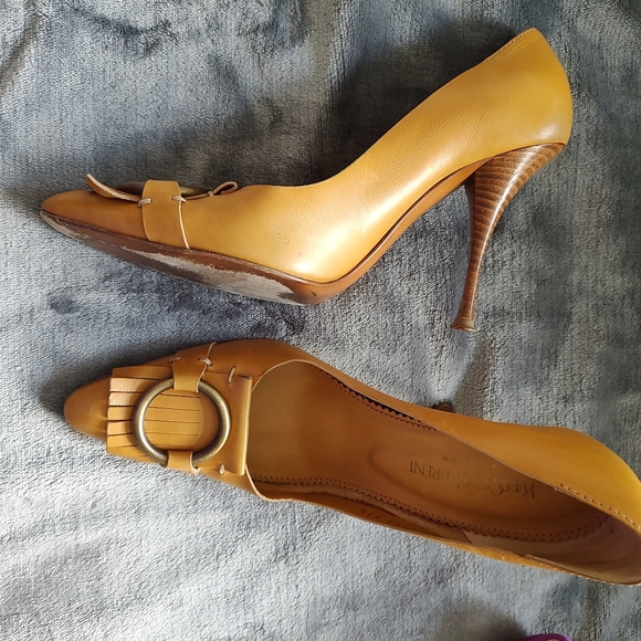 Yves Saint Laurent shoes - Picture 2 of 5